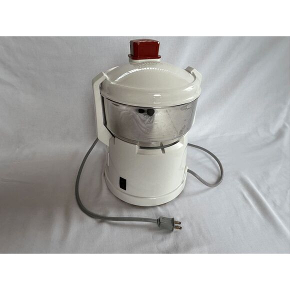 Olympic Fruit & Vegetable Juicer Model NO. 1000, USA Made, Tested, Clean - Picture 3 of 16